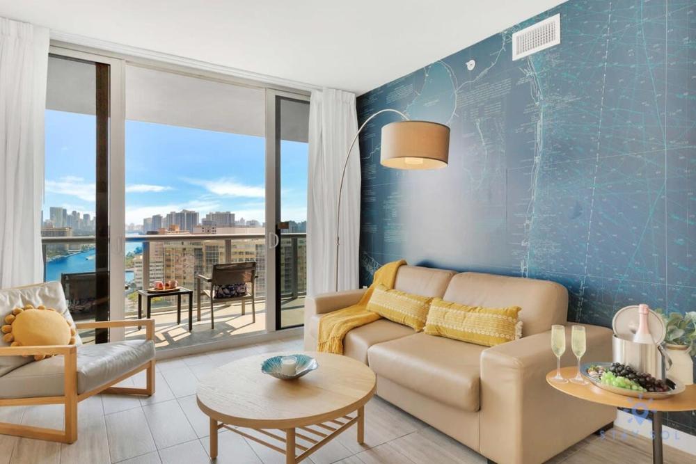 Infinite View with Balcony, Gym, Pool